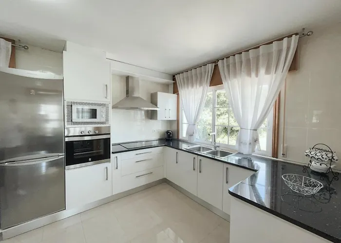 アパート Brisa Do Lano ポンテベドラ